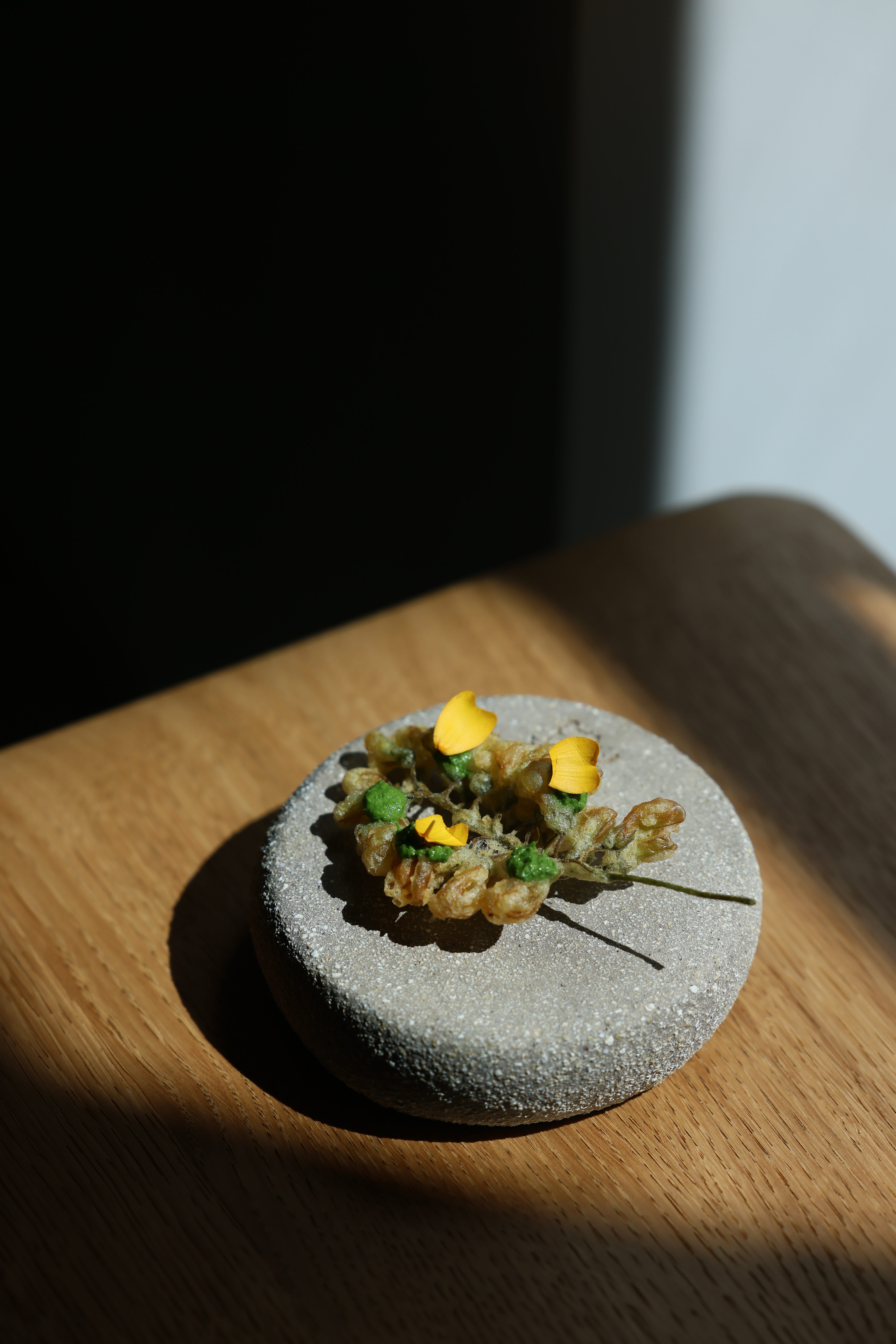 Plat du restaurant Prevelle de Romain Meder à Paris